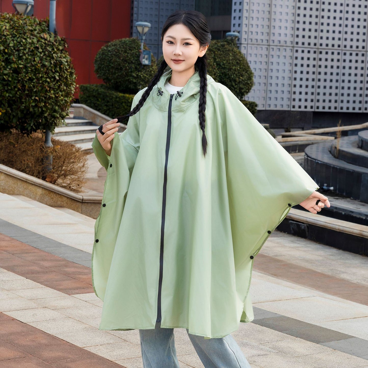 多功能三合一斗篷雨衣背包登山戶外迷彩戰術連帽斗篷雨披