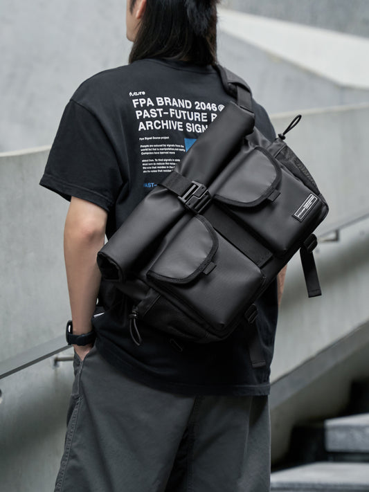 潮牌百搭大容量斜挎包男士機能騎行單肩包郵差包休閒包背包男